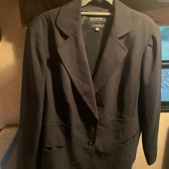 Jones New York Black Two Button Blazer size 22W Petite - Picture 4 of 8